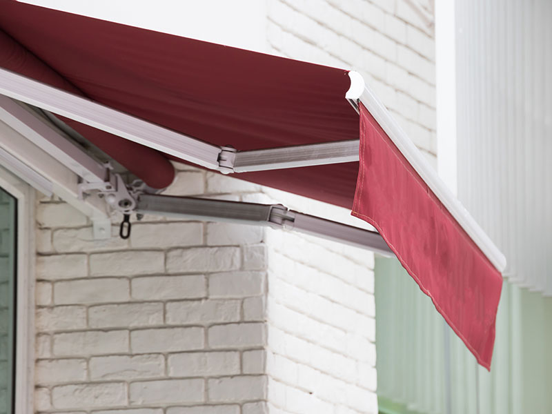 Can Retractable Awnings Be Used in the Rain? - Universal Awning ...